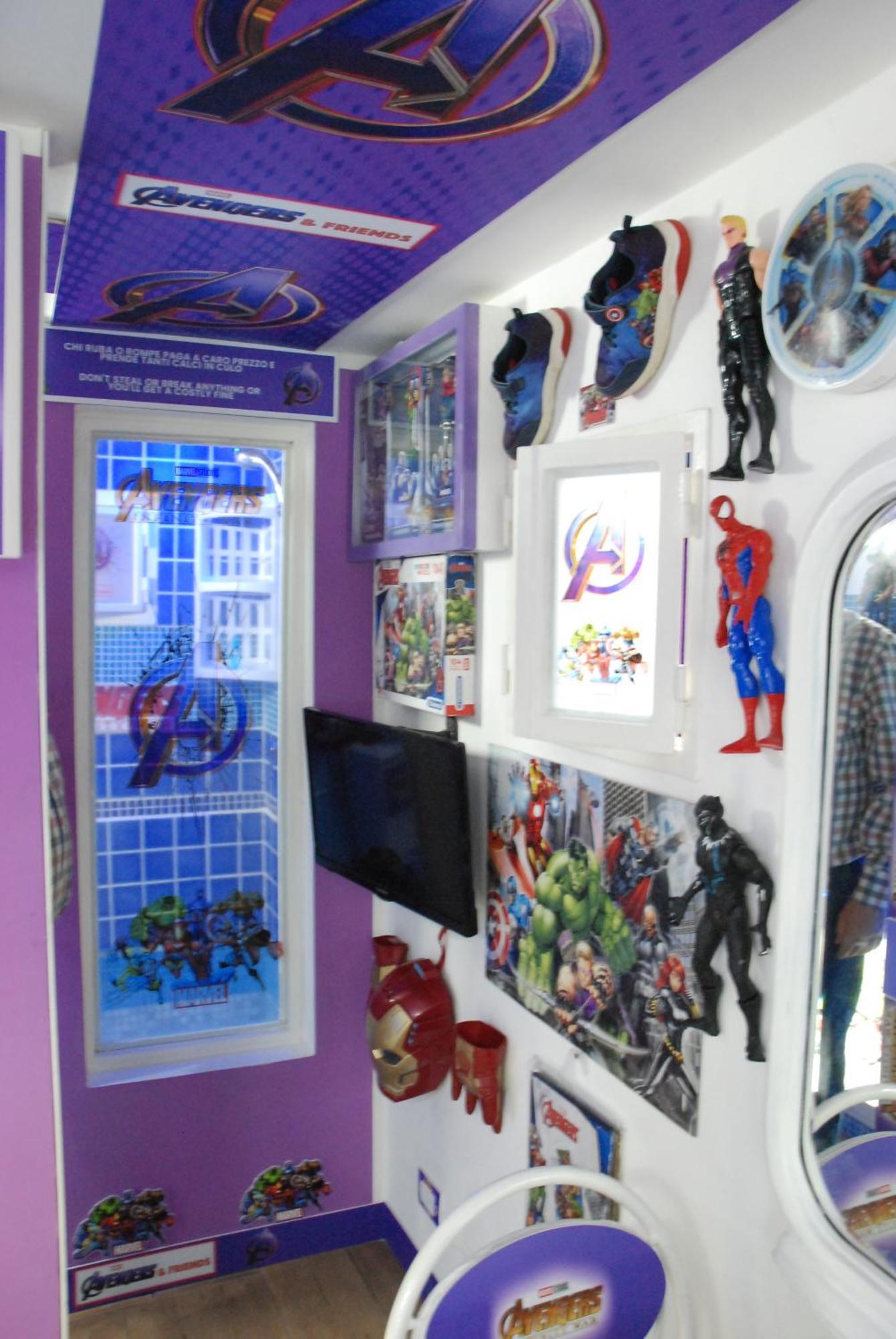 Avengers & Friends Airport *